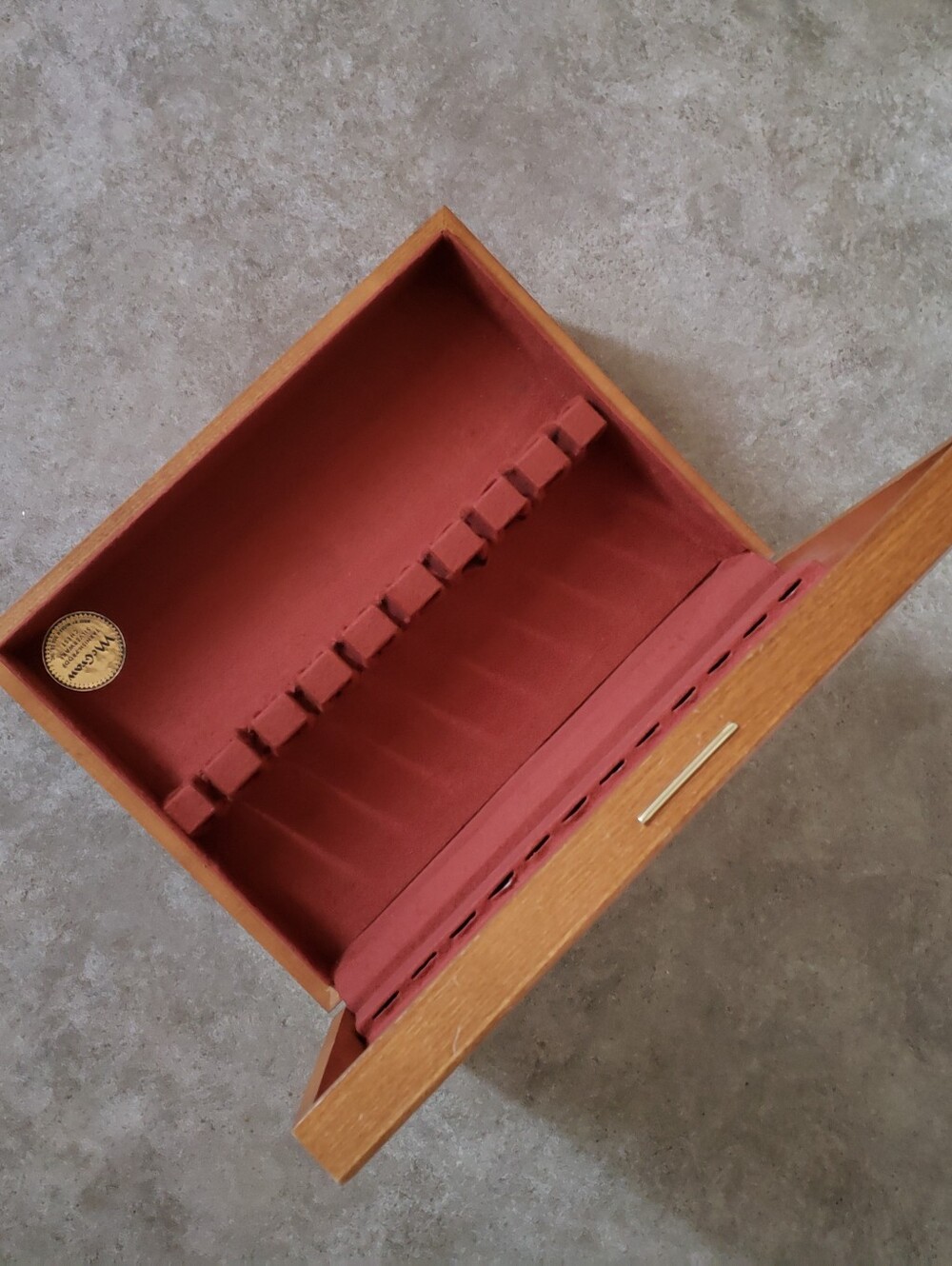 vintage McGraw tarnish-proof wooden silverware storage chest - Picture 2 of 5